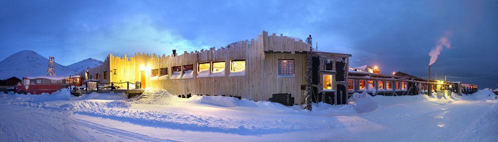 Mary-ann's Polarrigg 2* Longyearbyen