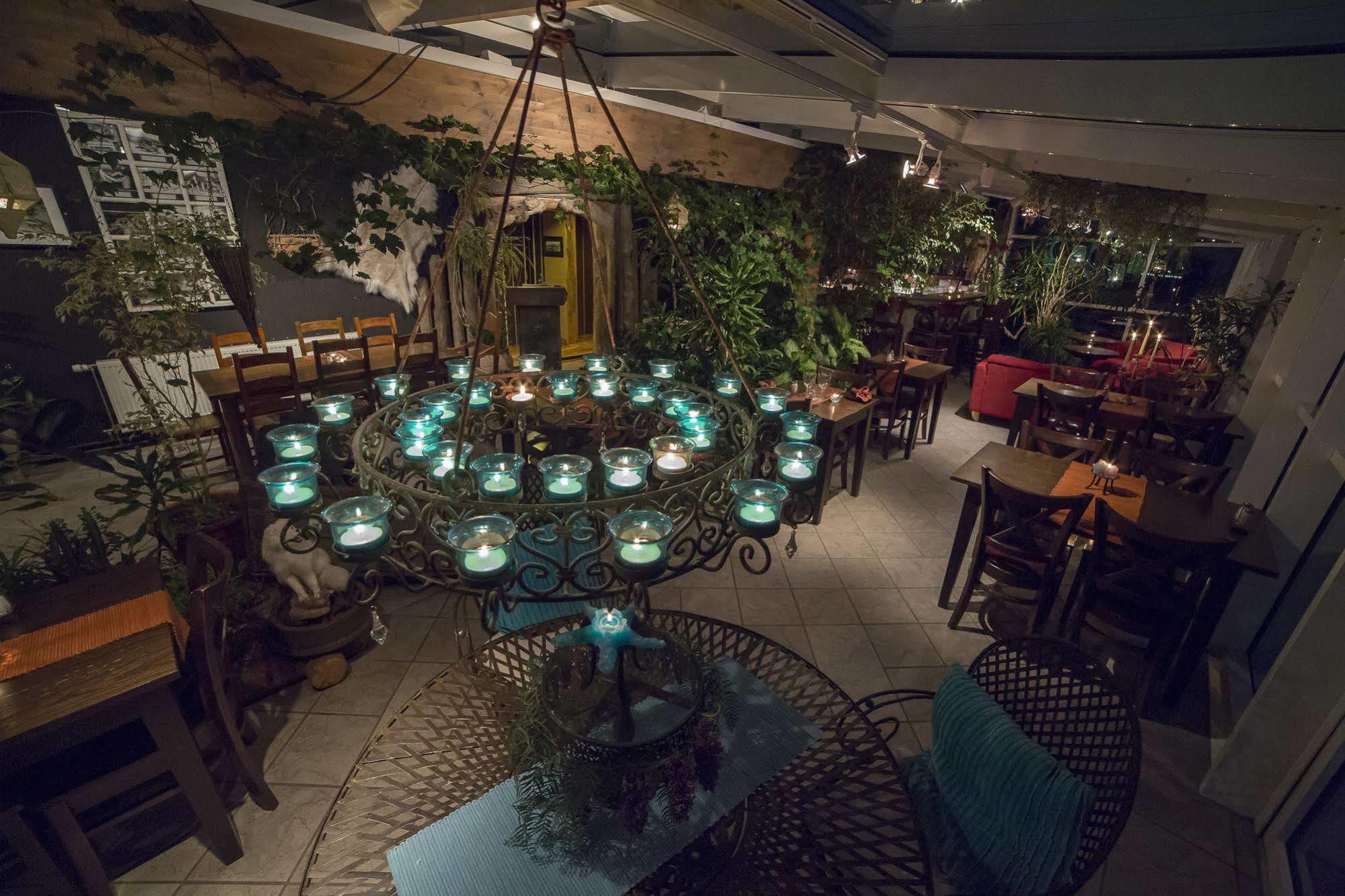 Mary-ann's Polarrigg Longyearbyen